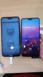 Huawei P20 Dummy wird in praktischen Bildern mit einem echten P20 Lite verglichen