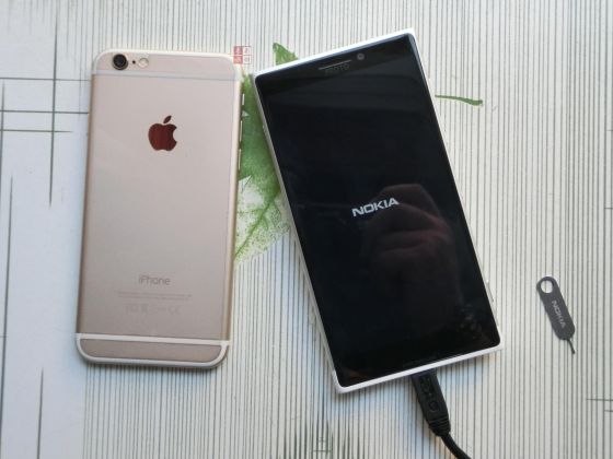 Microsoft abgesagt Smartphone Lumia 1030 Fotos neben dem iPhone 6 Microsoft abgesagt Smartphone Lumia 1030 Fotos neben dem iPhone 6