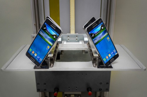 Samsung GALAXY Alpha: es kam ein Smartphone mit Metallrahmen