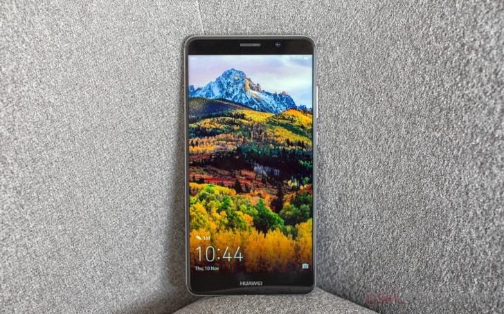 Huawei Mate 9 Haltbarkeitstest zeigt robuste Tafeln