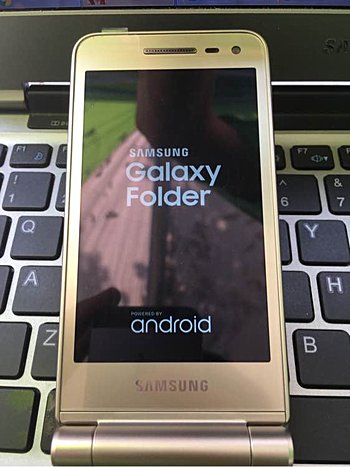 Samsung Galaxy Folder 2: Bilder