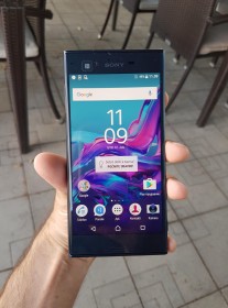 Exklusiv: Sony Xperia F8331 fotografiert, zeigt brandneues Design